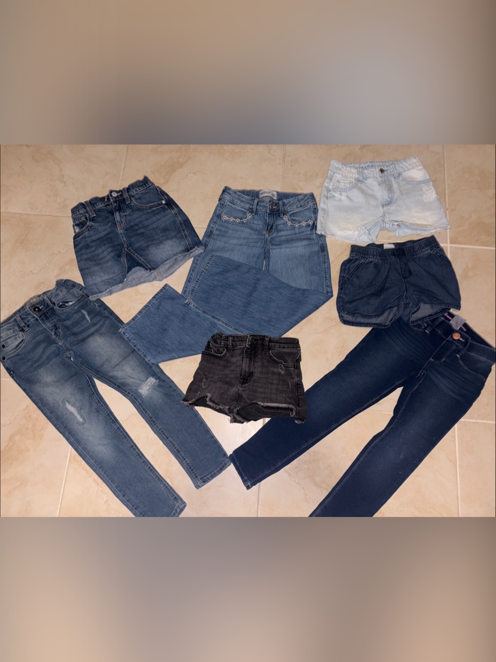 Girls 6/7 bundle of jeans and shorts